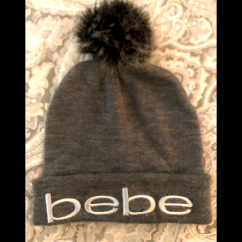 Bebe Pom hat